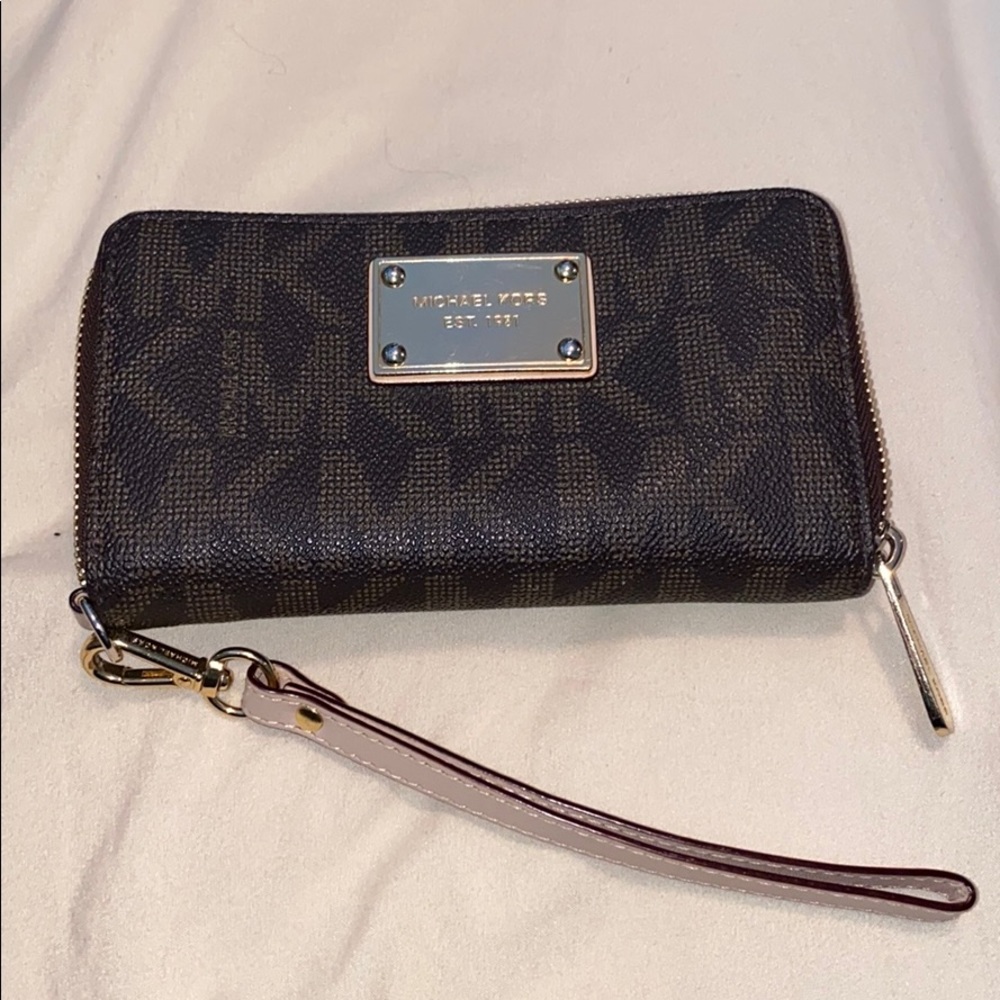 Michael Kors Small Jet Set wallet